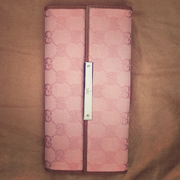 Gucci Handbags - NEW💯Authentic GUCCI Pink Continental Wallet